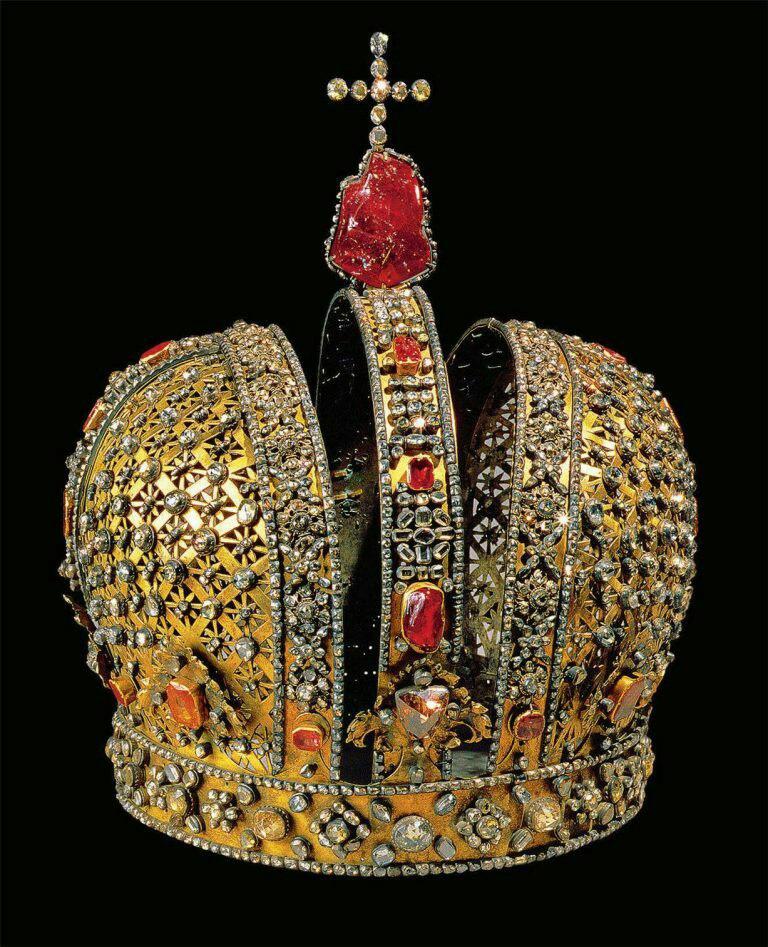 تاج إمبراطورة روسيا آنا إيفانوفنا